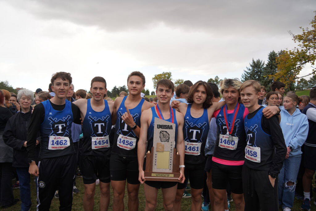 congratulations-to-our-cross-country-state-champions!